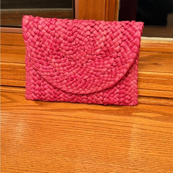 Pink Woven Chain Strap Clutch - Picture 2 of 5